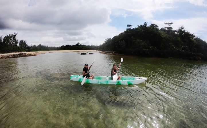 笑顔のお客さんとスリラー